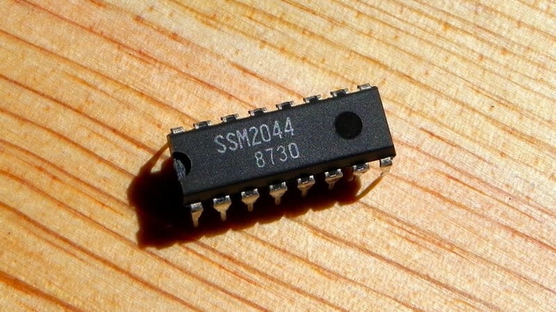Wanted: Vintage SSM2044 16-Pin DIP Analog Filter IC 1
